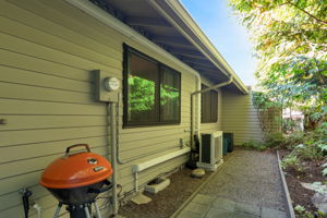  Photo 35