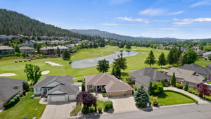 Easy Golf Course Access