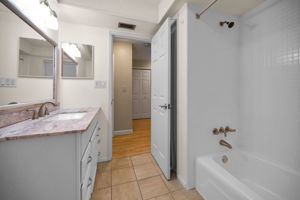 Bathroom2b