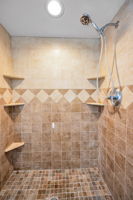 Master Bathroom1b