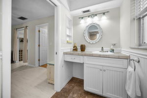Primary Bathroom20b