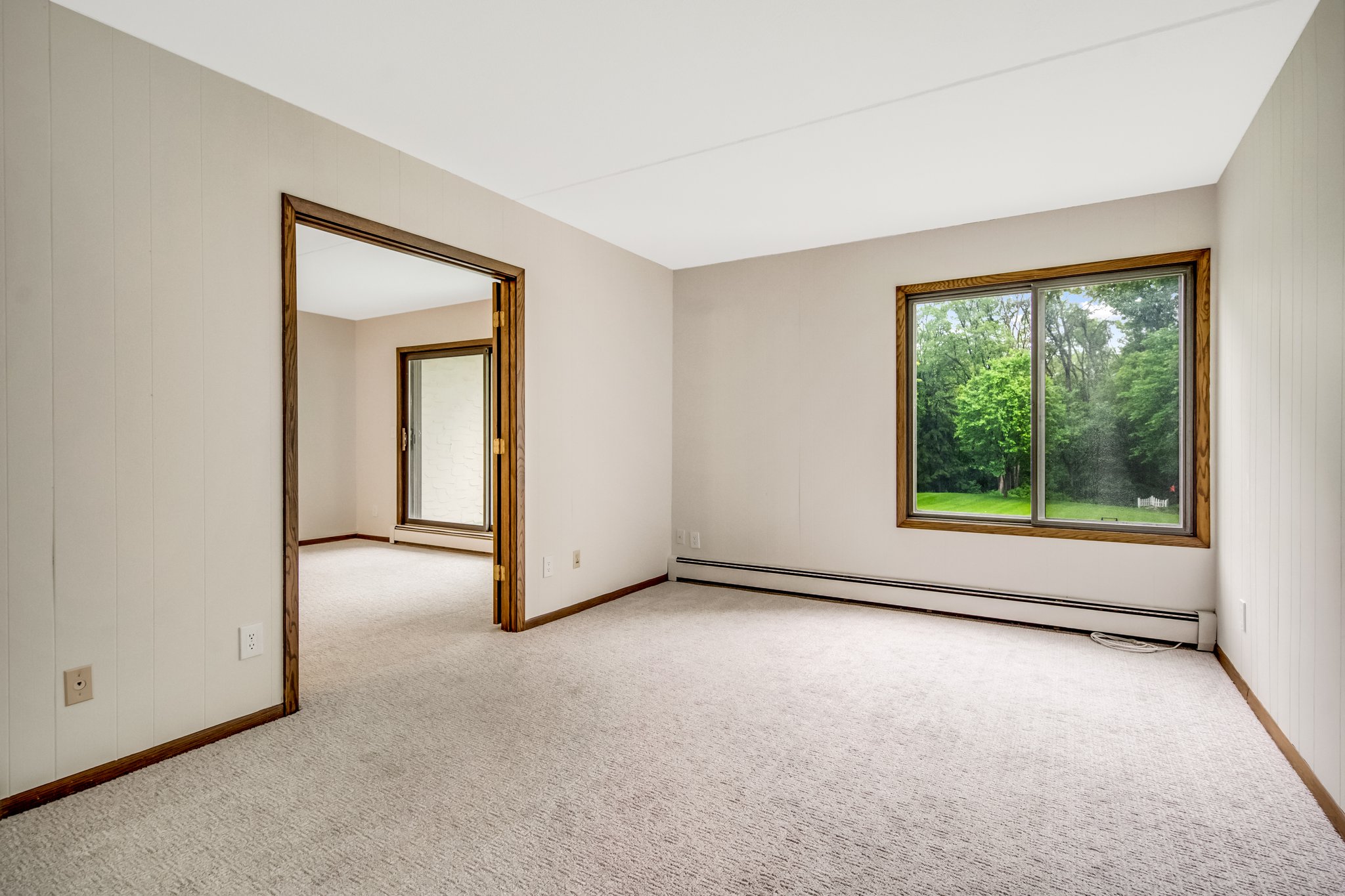 2485 Londin Ln E, Maplewood, MN 55119, USA Photo 18