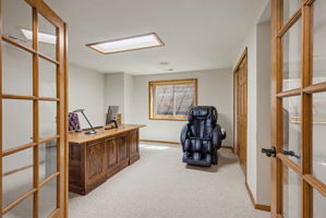 Bedroom/Office