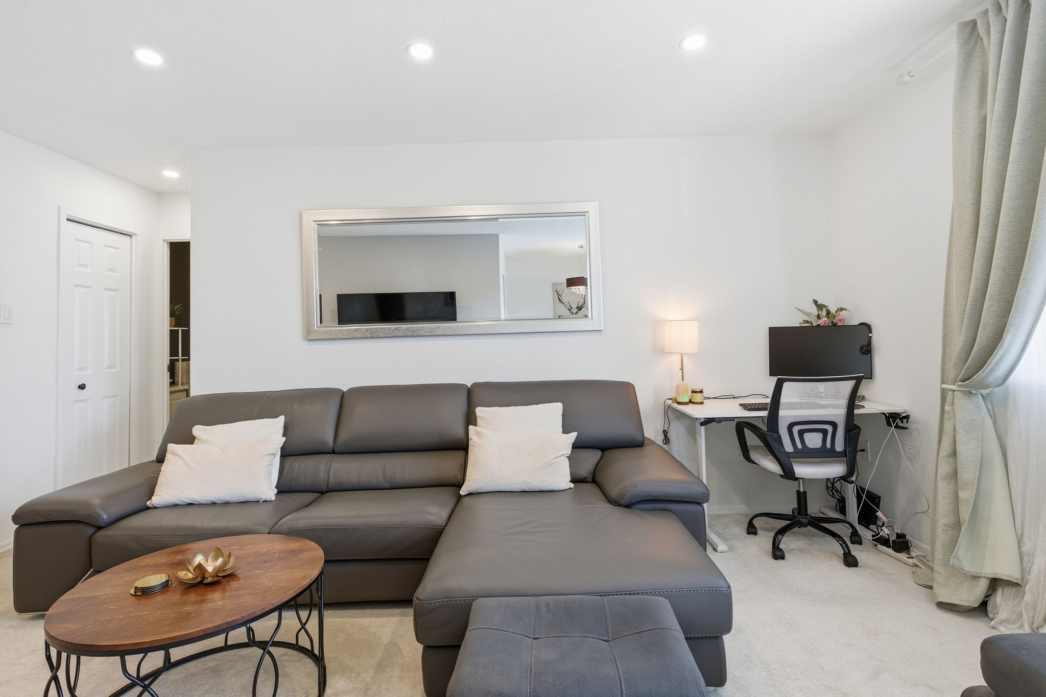 Mississauga property showcase — delivered property photograph 7