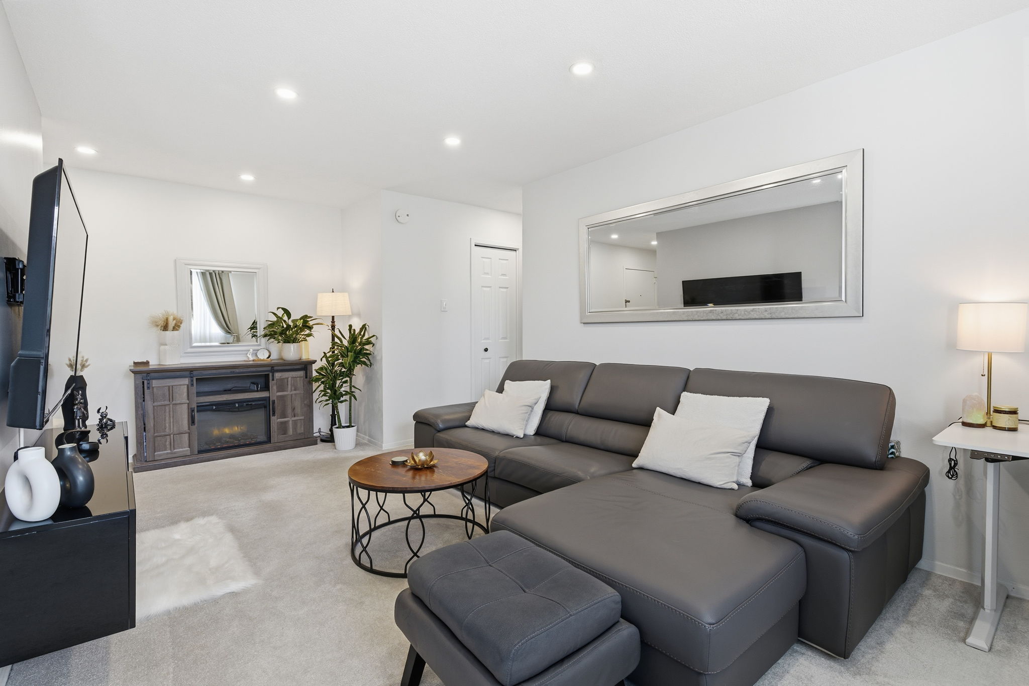 Mississauga property showcase — delivered property photograph 8