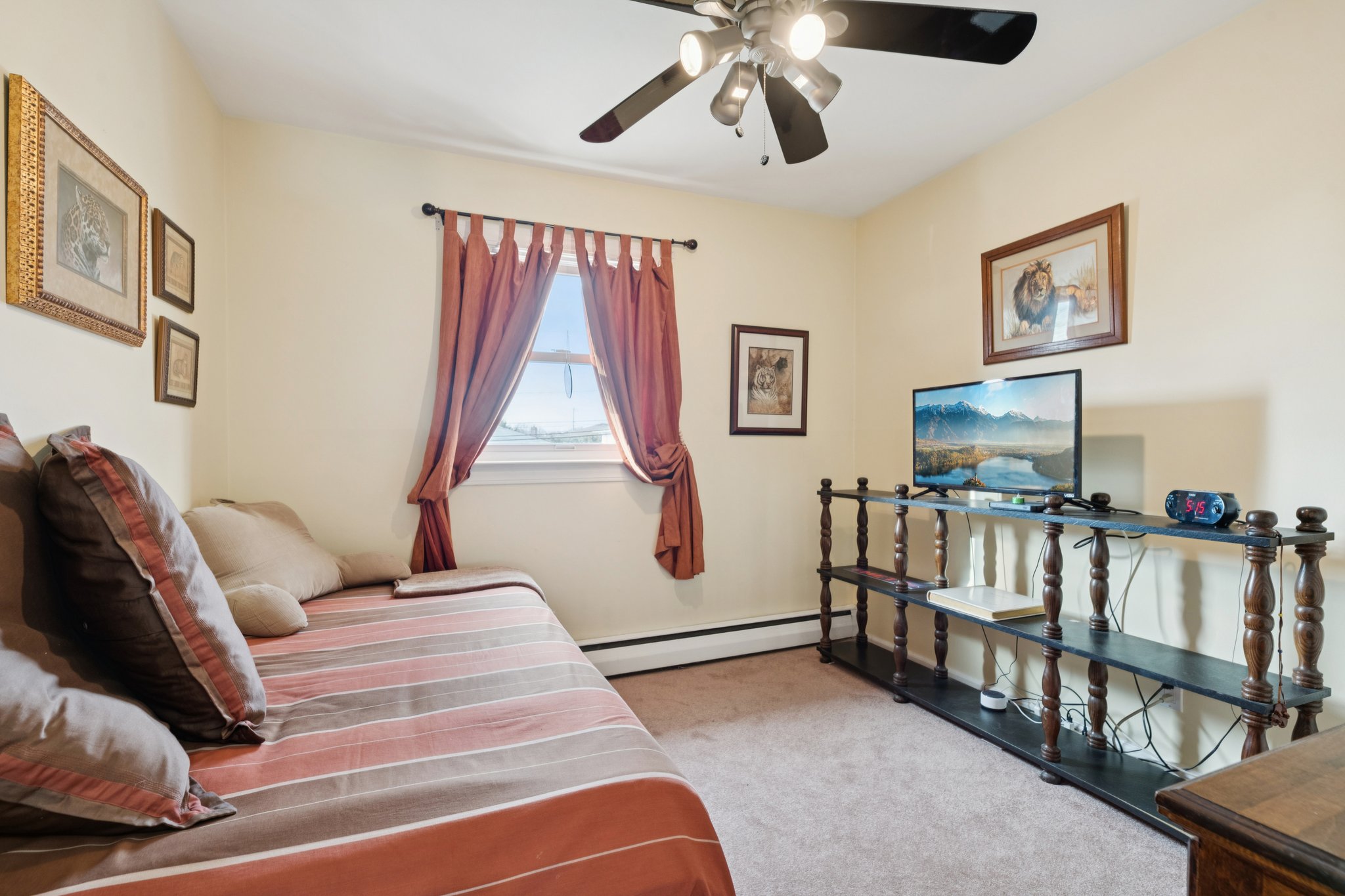 Abbey Ln-S2003-018.jpg