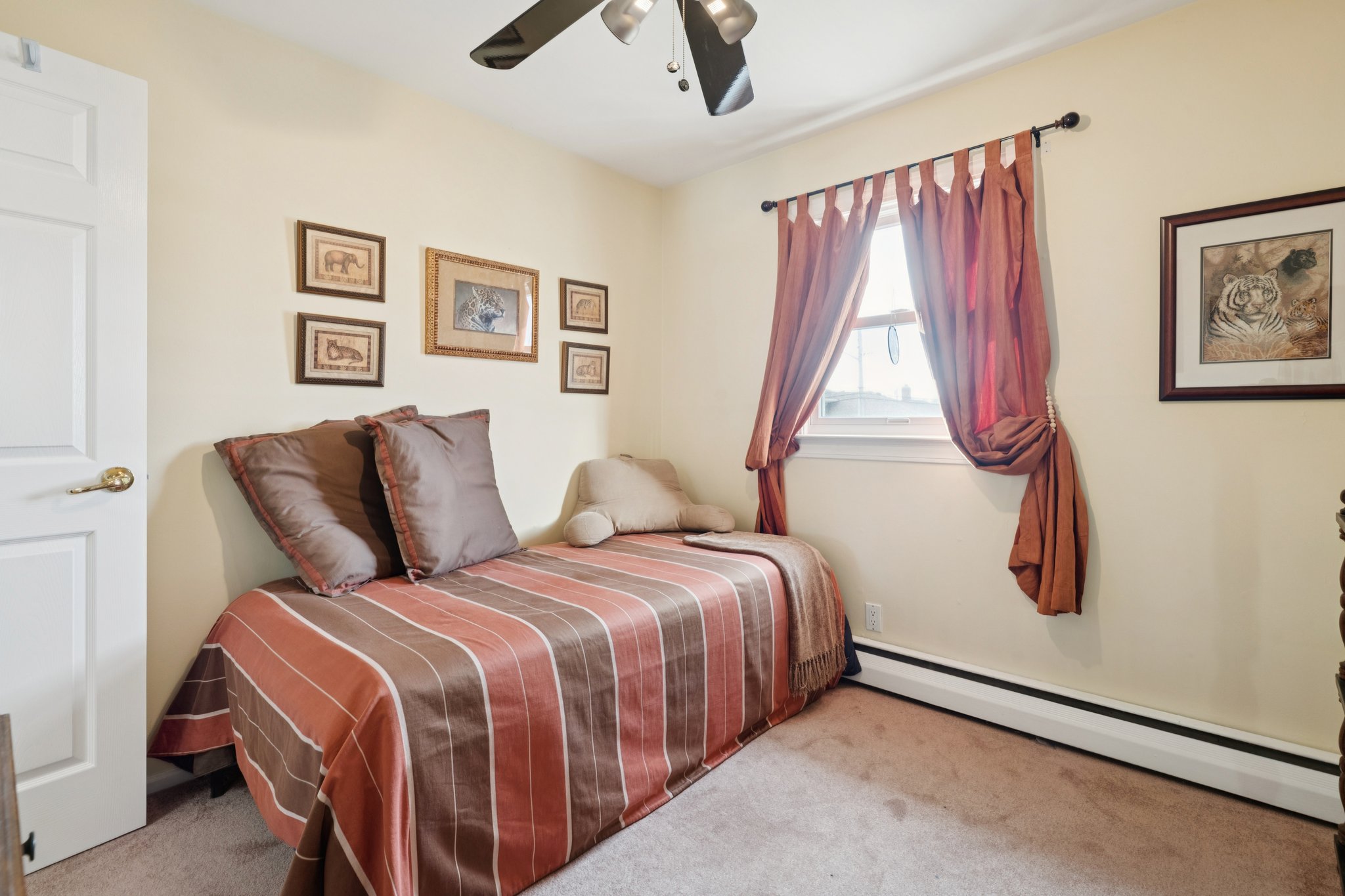 Abbey Ln-S2003-019.jpg