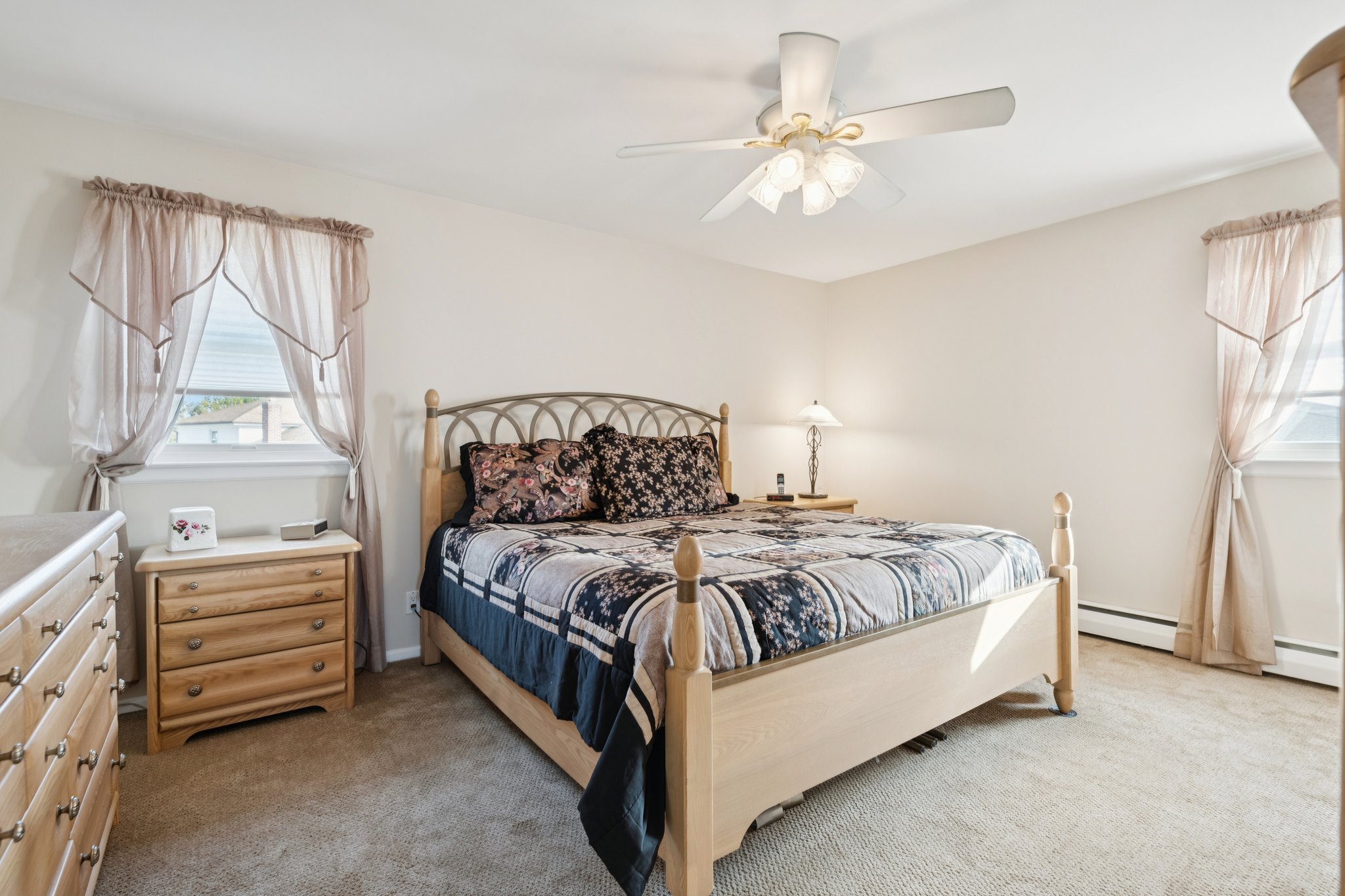 Abbey Ln-S2003-021.jpg