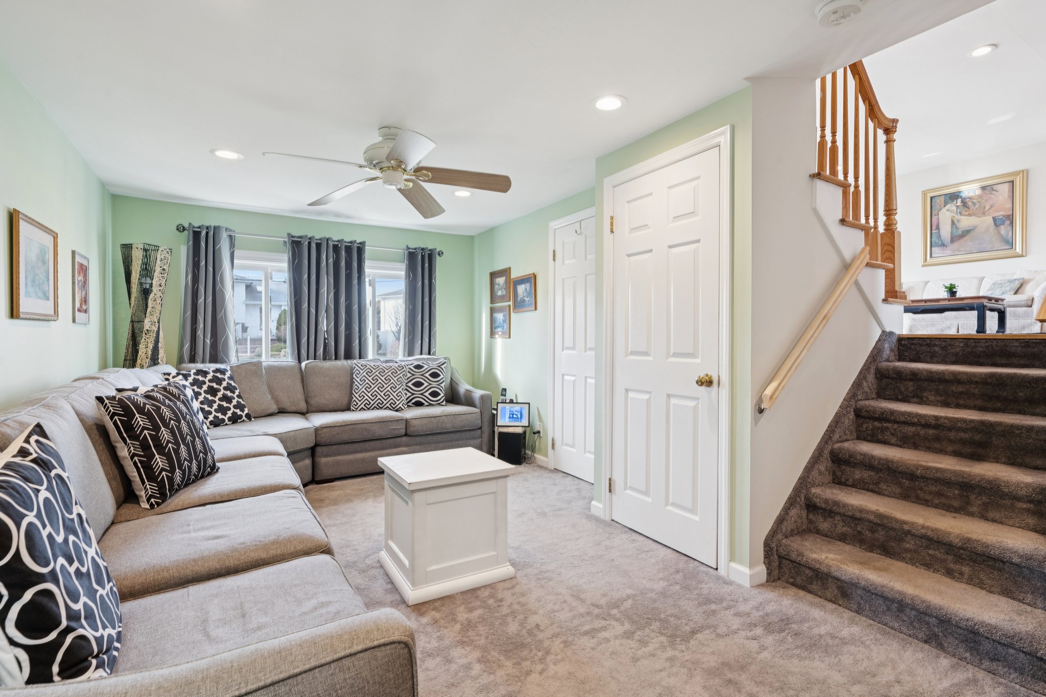 Abbey Ln-S2003-025.jpg