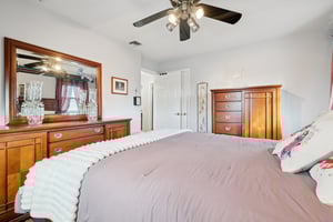 Abbey Ln-S2003-024.jpg