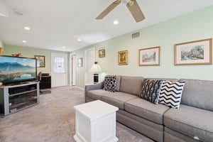 Abbey Ln-S2003-027.jpg