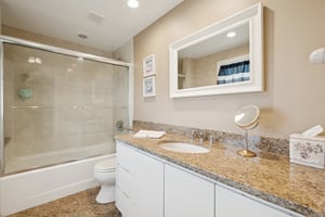 Abbey Ln-S2003-029.jpg