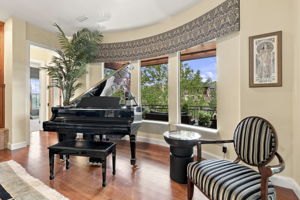 Living Room 4