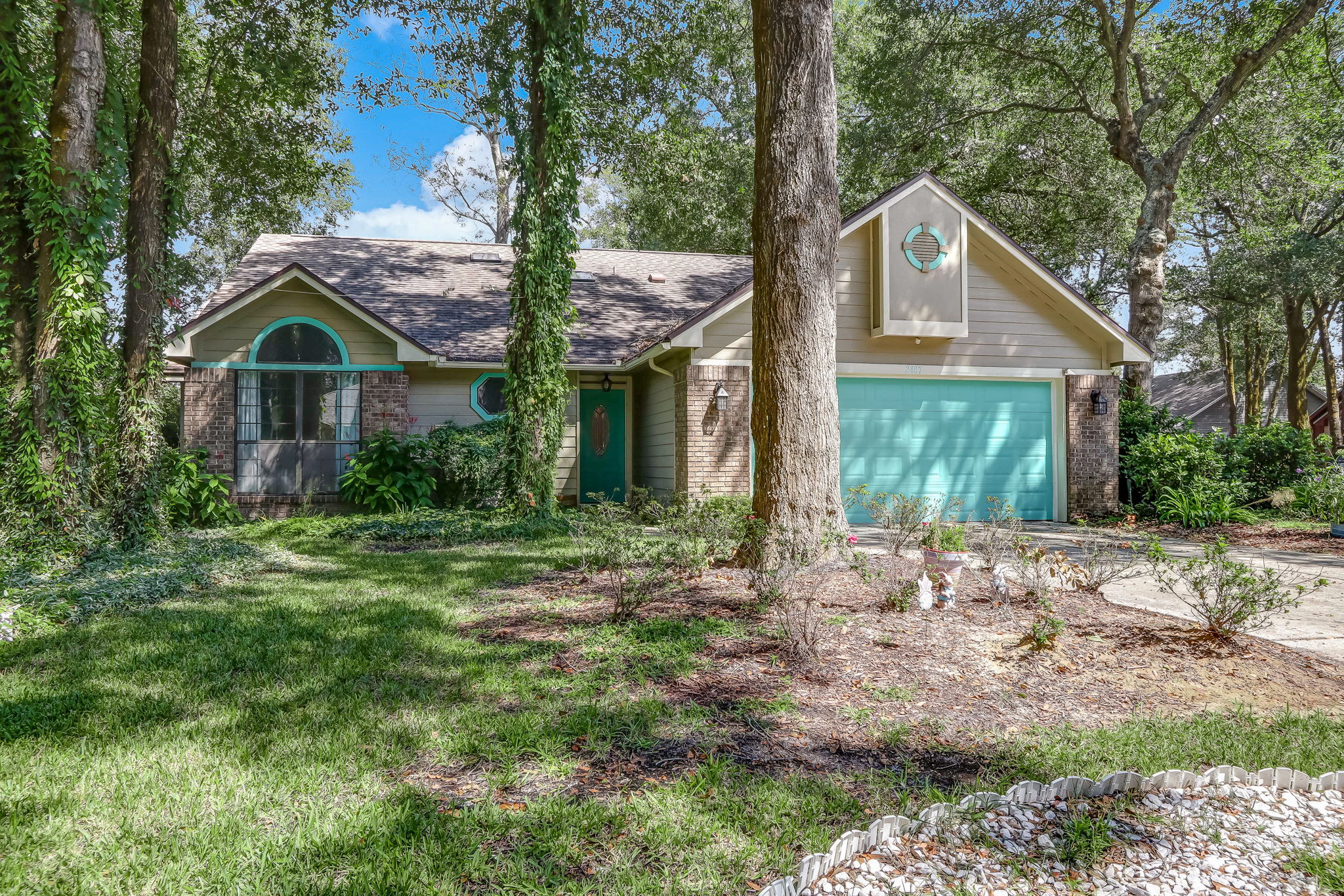 Great curb appeal with coastal accents