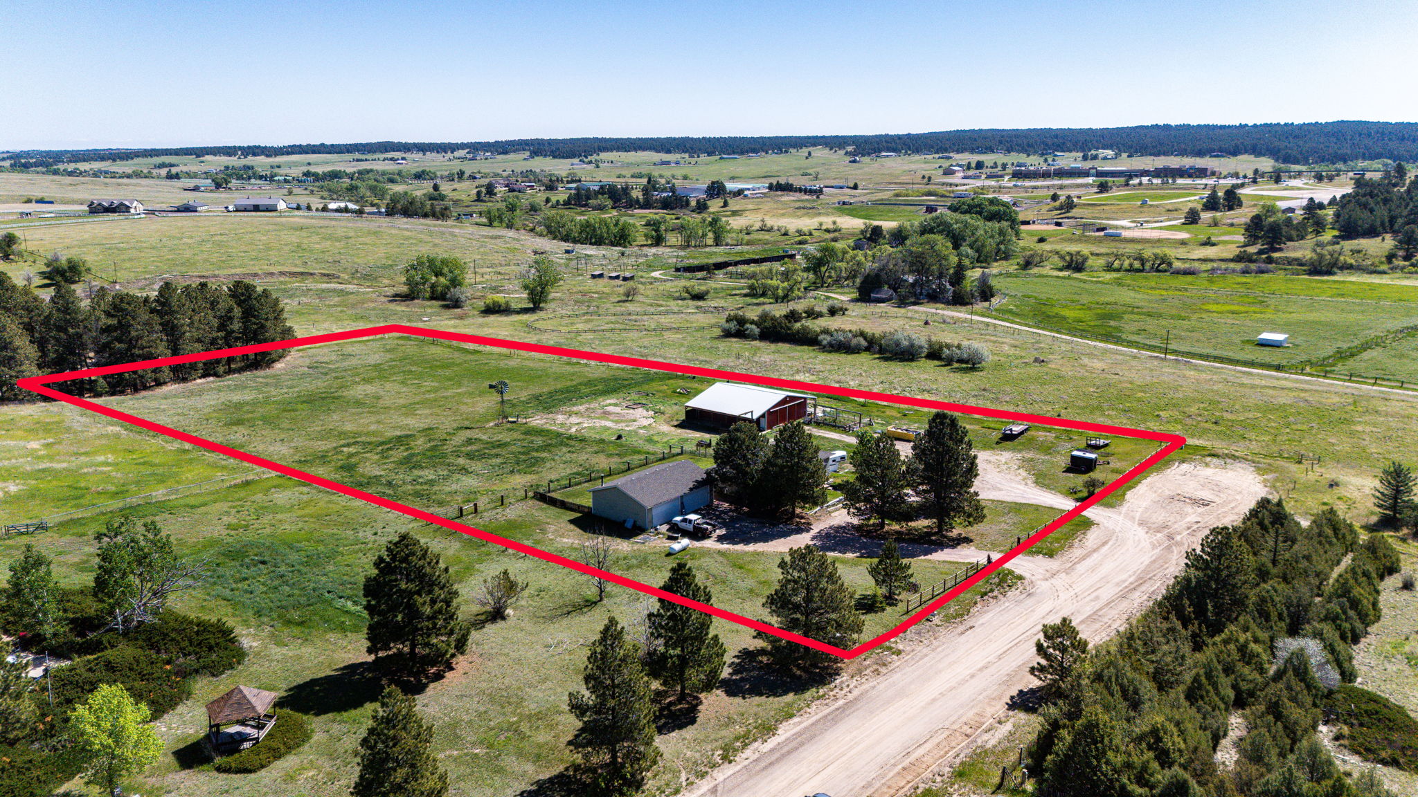 Property Lines are Approximate and not a survey