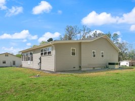  Photo 43