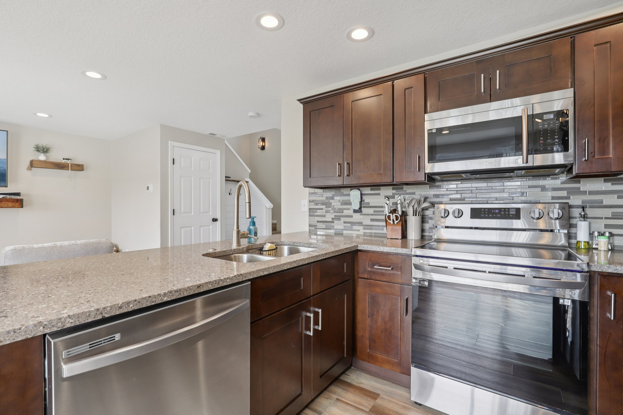 SW Taylor Dr-S1311-020.jpg