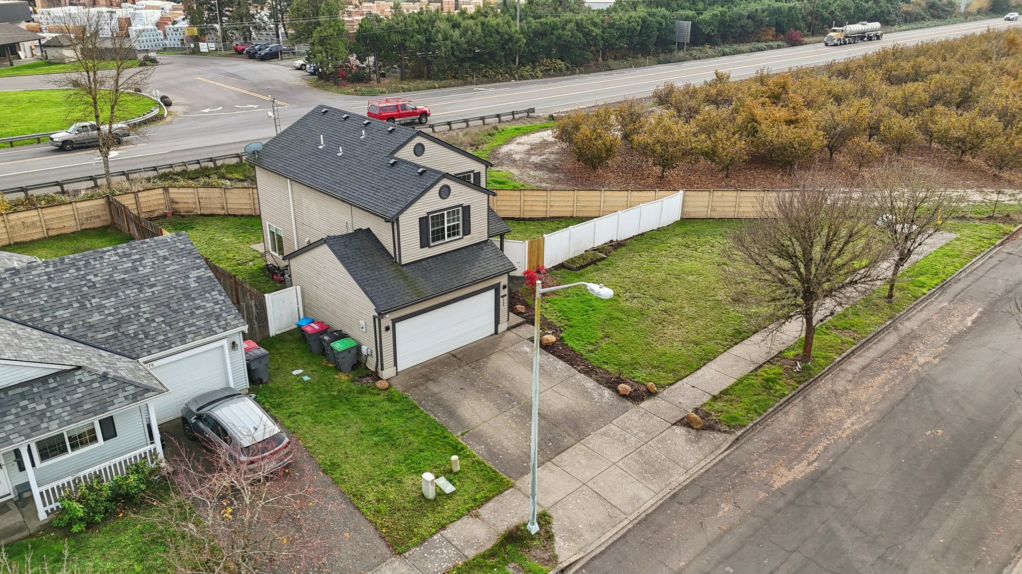 SW Taylor Dr-S1311-050.jpg