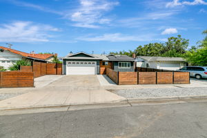 002_2489 Foxdale Dr