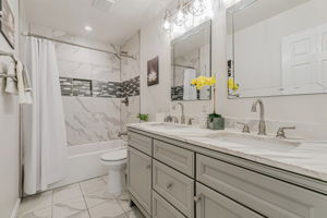 039_2489 Foxdale Dr