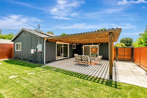040_2489 Foxdale Dr