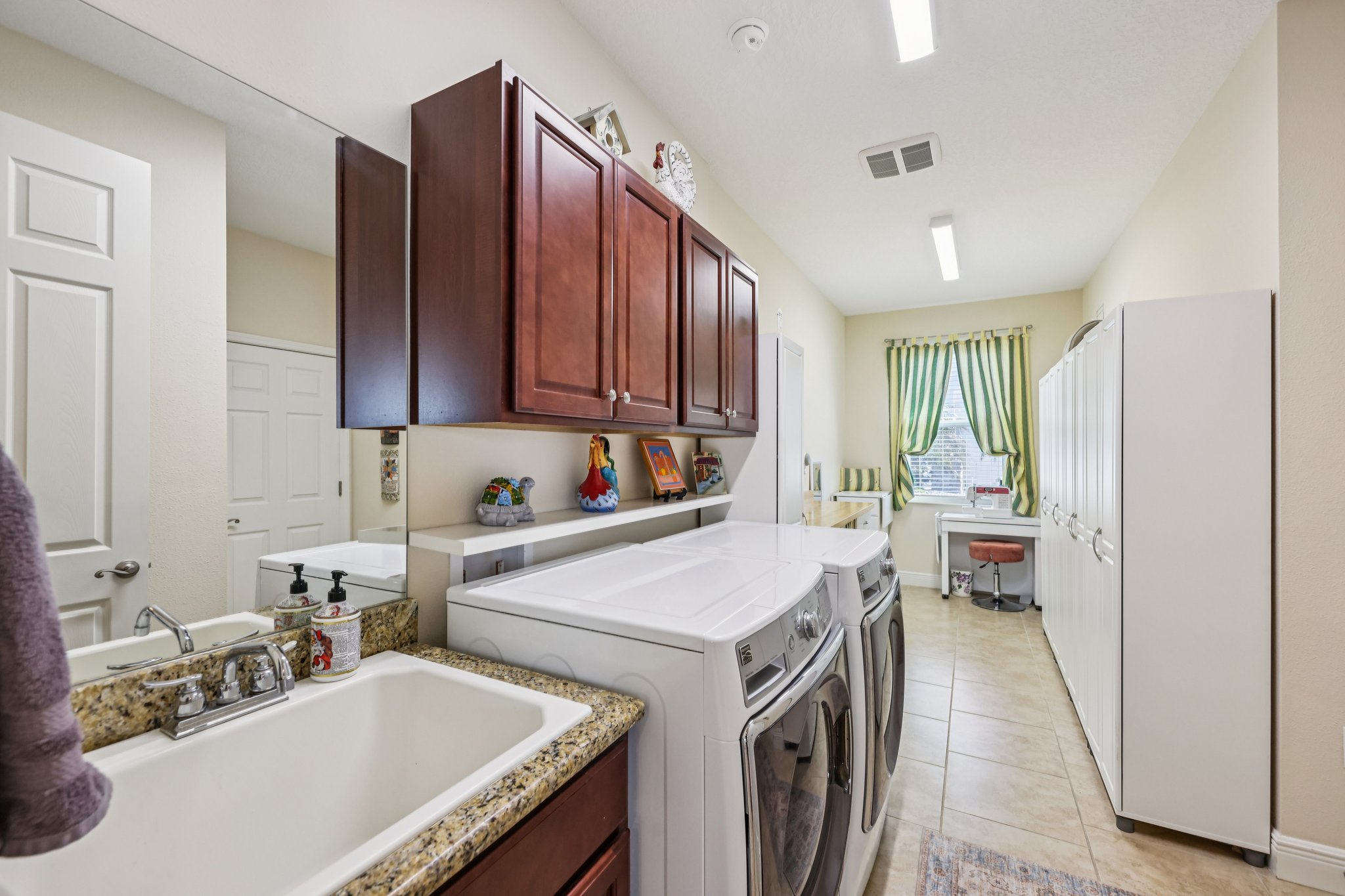 Pawtucket Pass-S0302-023.jpg