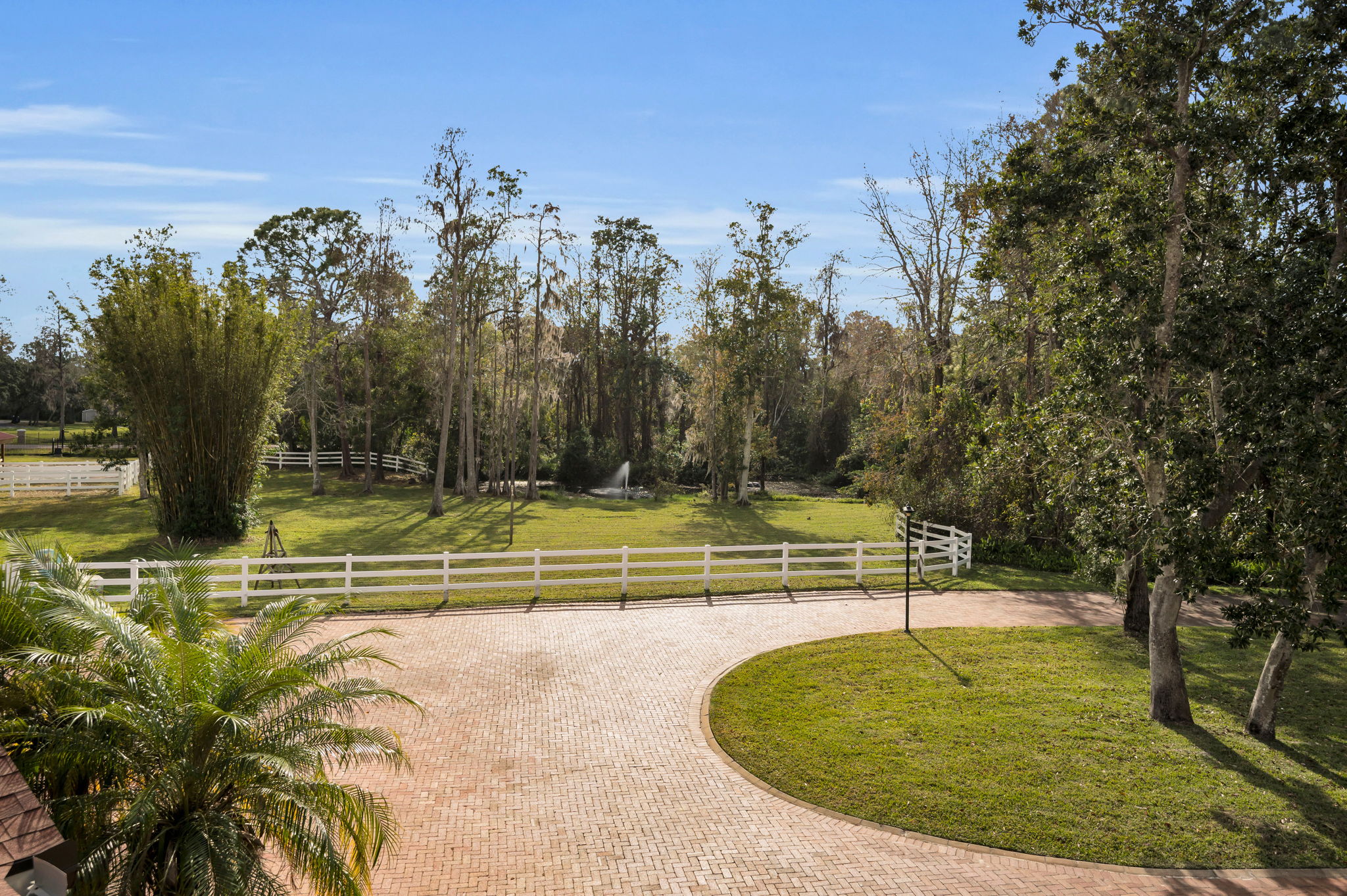 Upper Level Balcony2 View