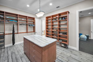 Upper Level Master Bedroom Closet1c