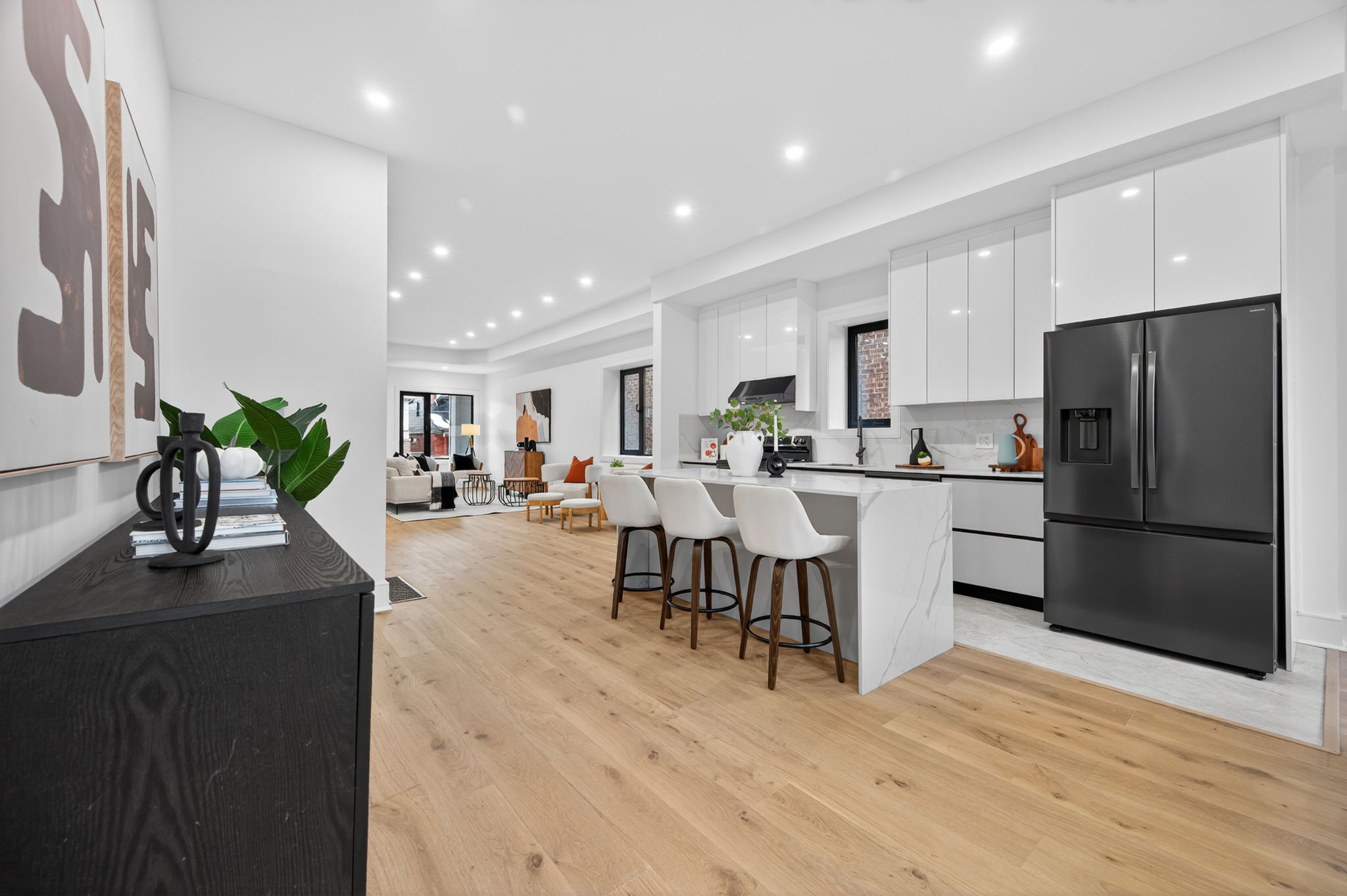 Kitchen/Breakfast Area