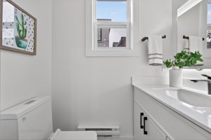 Garden Suite | Powder Room