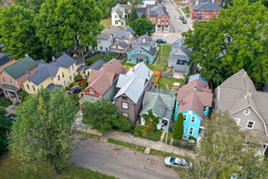  Photo 47