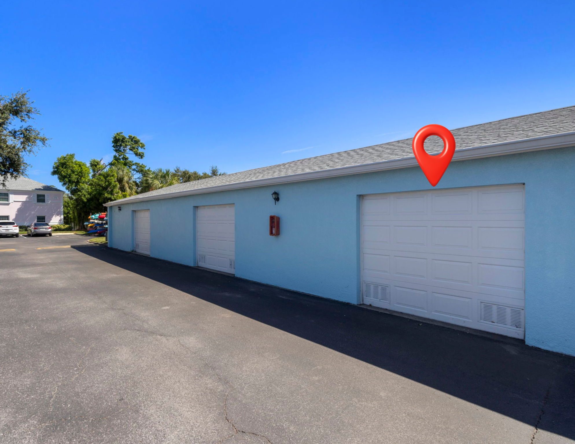 Detached 1 Car Garage 9.6X18.4