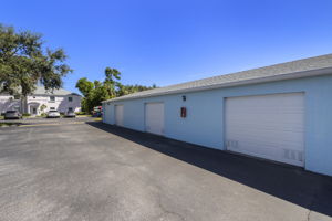Detached 1 Car Garage 9.6X18.4
