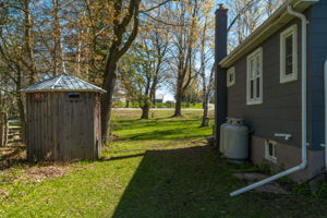  Photo 33