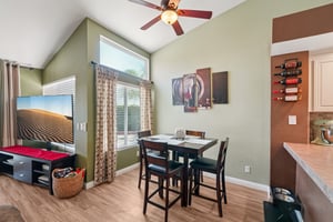 Highwood St-S1307-013.jpg