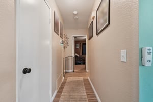Highwood St-S1307-018.jpg