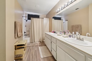 Highwood St-S1307-023.jpg