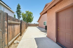 Highwood St-S1307-039.jpg