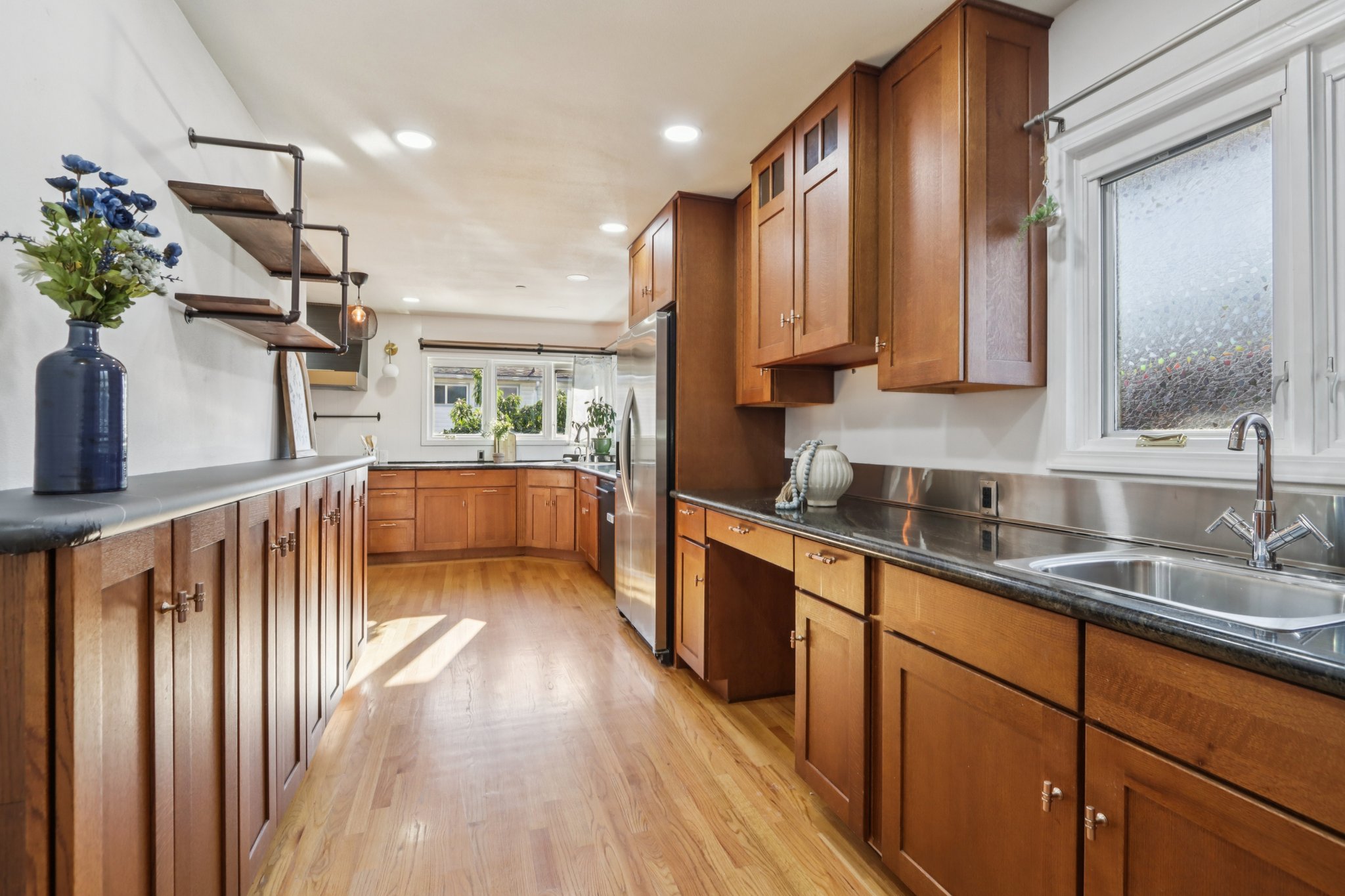 2nd St-S1301-020.jpg