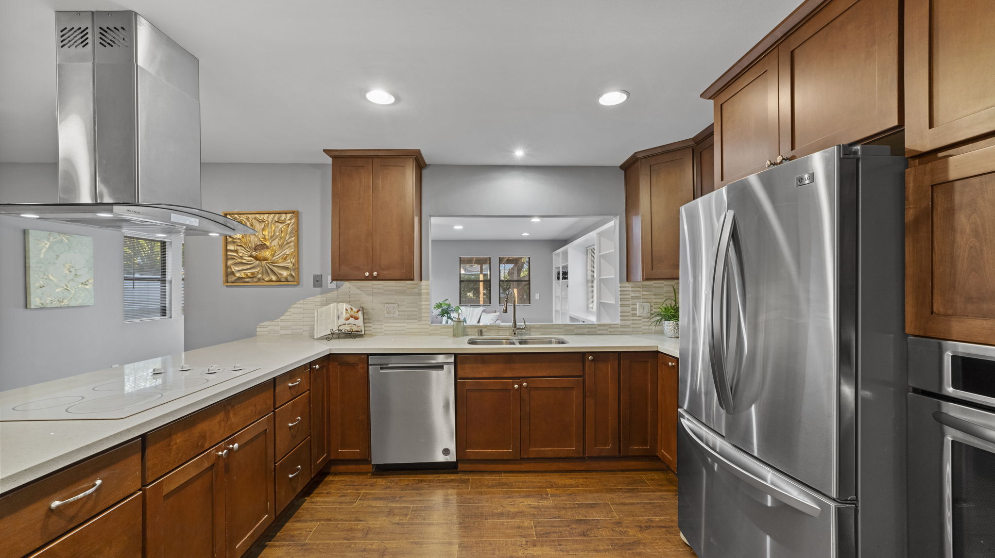  Photo 22