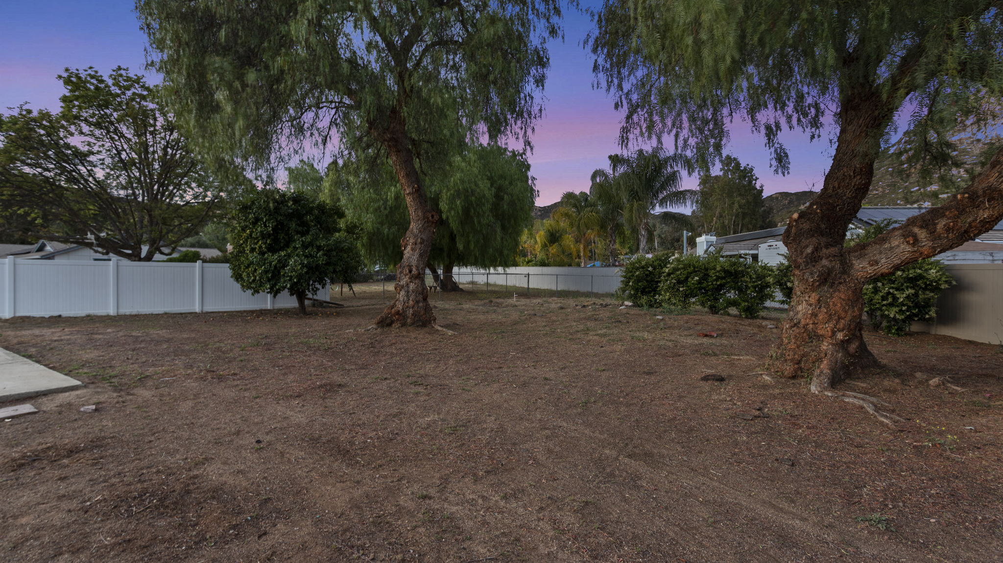  Photo 52