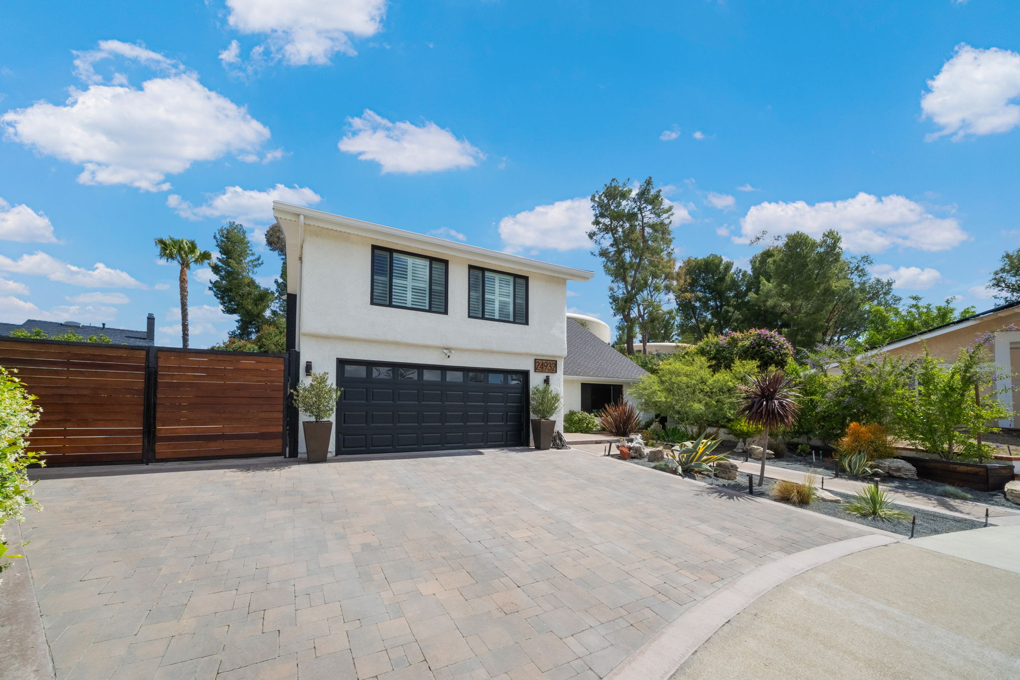 Front Of Home With RV/Expanded Parking