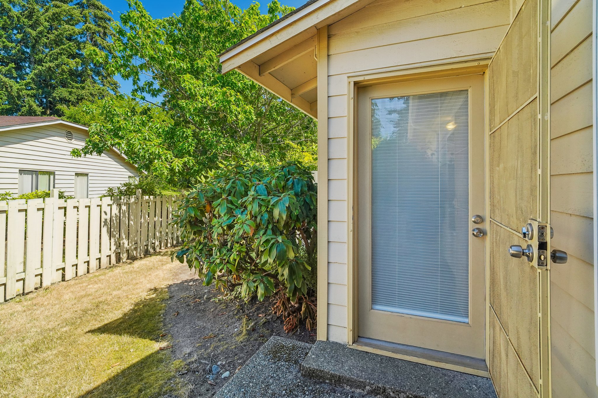 110th Pl SE 5b-S1507-023.jpg