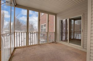 2496 County Rd C2 W #102, Roseville, MN 55113, US Photo 15