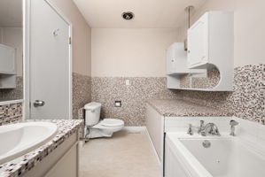  Photo 23