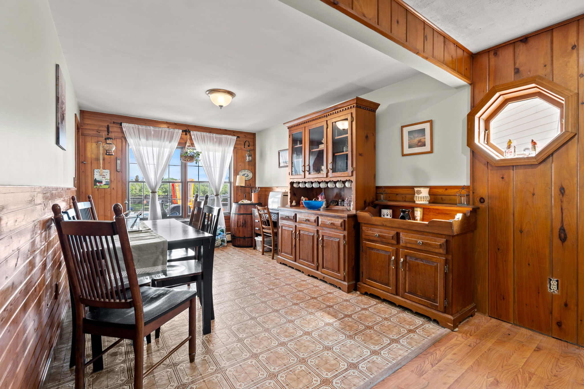 25 Beacon St, Amesbury, MA 01913, USA Photo 32