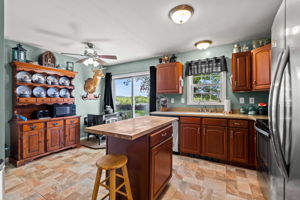 25 Beacon St, Amesbury, MA 01913, USA Photo 15