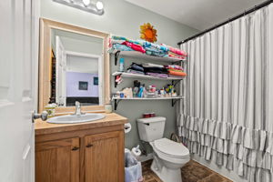 25 Beacon St, Amesbury, MA 01913, USA Photo 22
