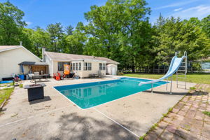 25 Beacon St, Amesbury, MA 01913, USA Photo 3