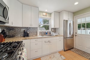 Bergen Ave-S2208-021.jpg